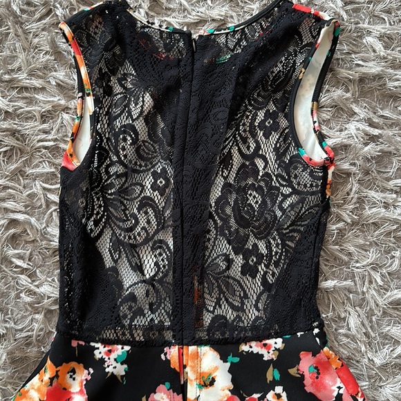 Guess peplum dress - Picture 5 of 5